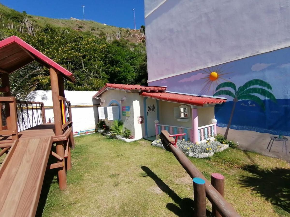 Apto na orla da Praia Grande com piscina e garagem Arraial do Cabo Esterno foto