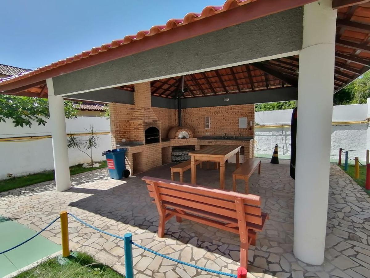 Apto na orla da Praia Grande com piscina e garagem Arraial do Cabo Esterno foto